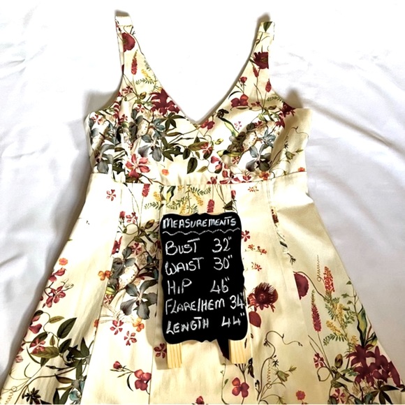 Tahari Arthur S Levine Dresses Color Ivory/Rio White Floral Julie Dress Side 4. - Picture 13 of 16